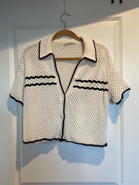 Abercrombie & Fitch Tops - Abercrombie & Fitch White Open-Knit Sweater